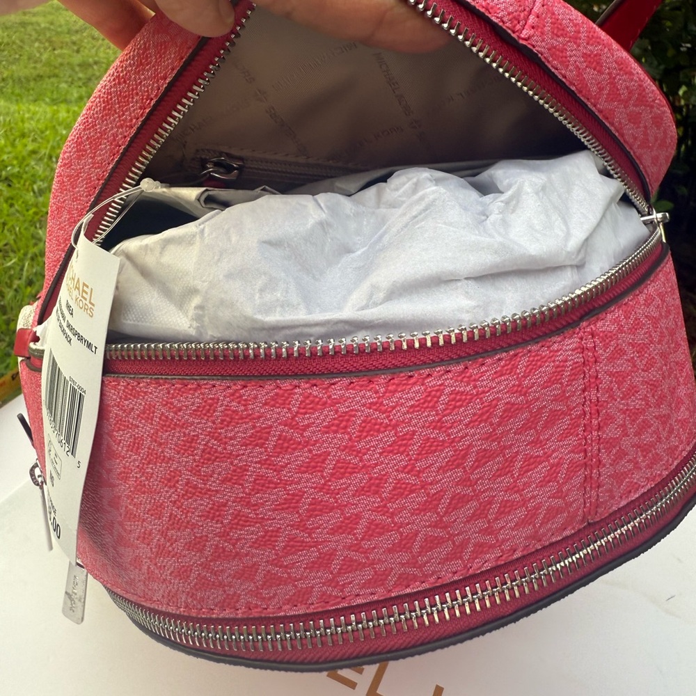 Michael Kors Signature Rhea medium Backpack Dark Raspberry - Picture 9 of 13